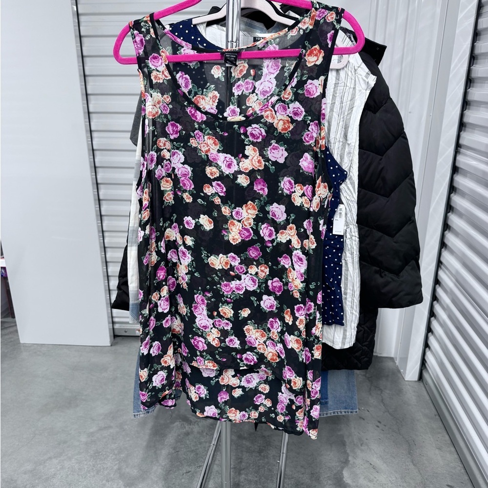 Torrid | High-Low Sleeveless Chiffon Top in Floral Print | size 1